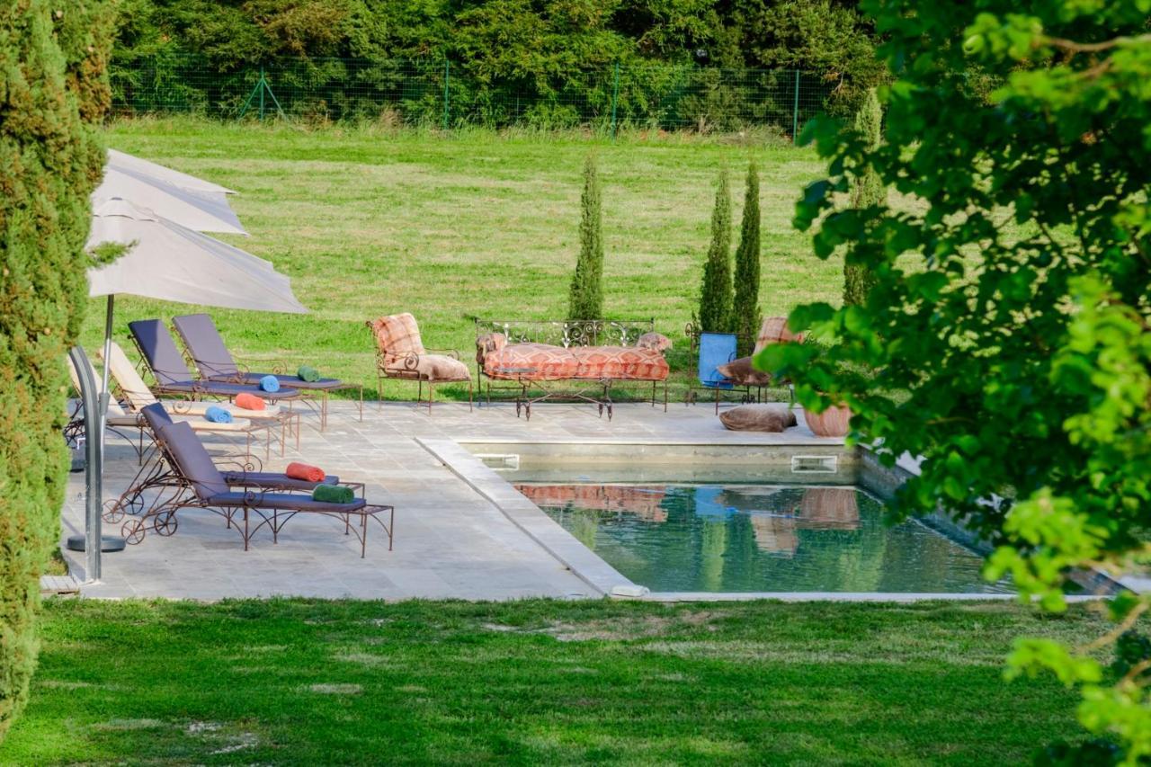 Bastide De Bellegarde Bed & Breakfast Avignon Exterior photo