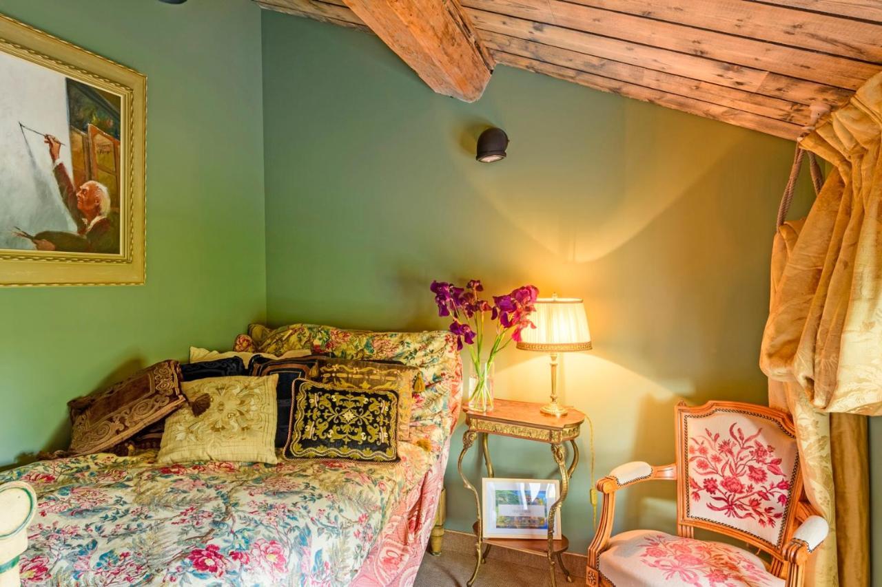 Bastide De Bellegarde Bed & Breakfast Avignon Exterior photo
