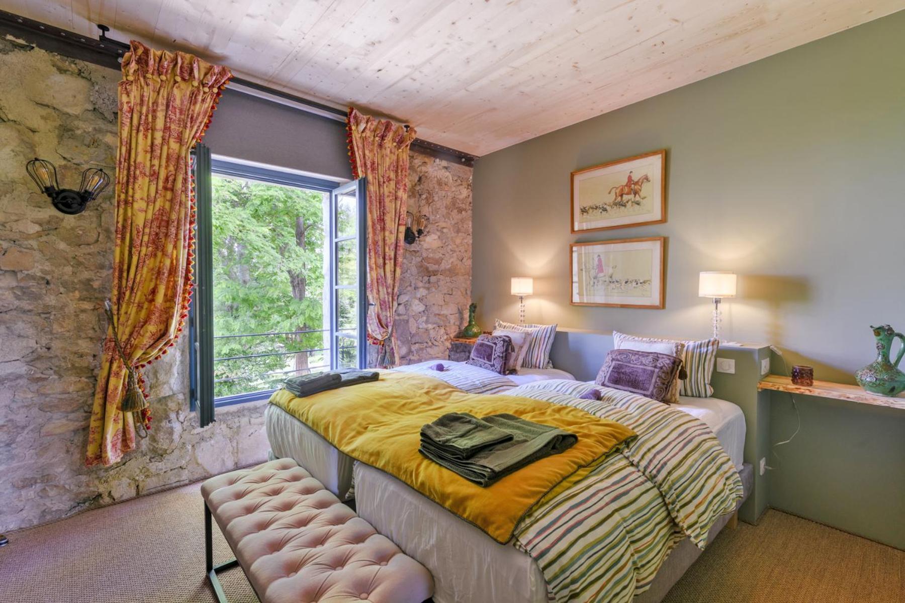 Bastide De Bellegarde Bed & Breakfast Avignon Exterior photo